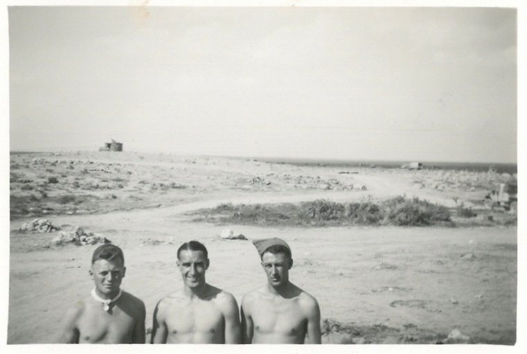 NZEF soldiers in the desert (Egypt or Libya)